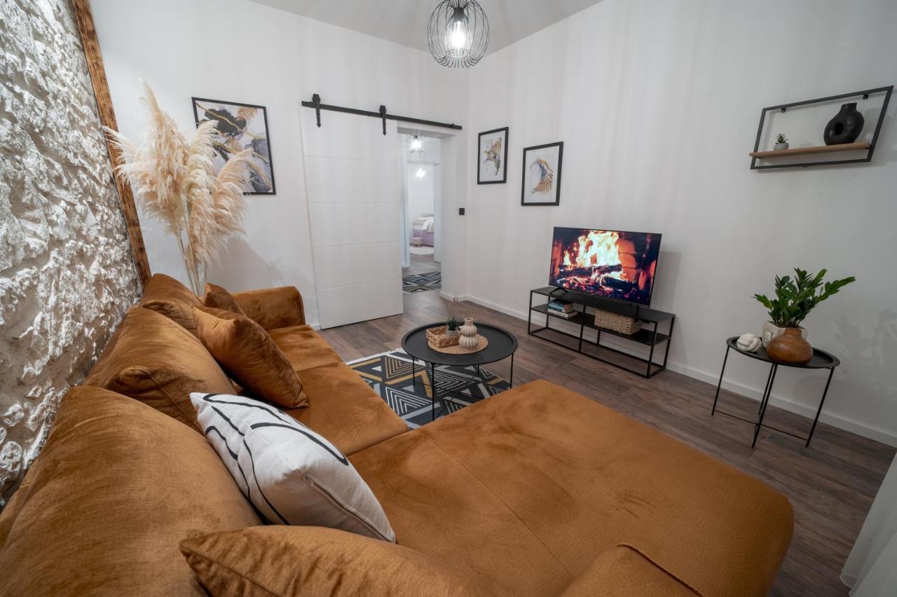 Ema'S Oasis Mostar House, Your Perfect Getaway, Free Private Parking And Garden ภายนอก รูปภาพ
